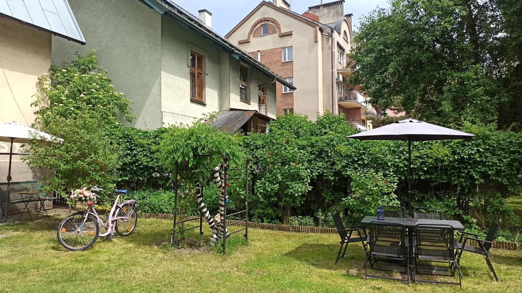 Willa Retro Hostel Krakow Bagian luar foto