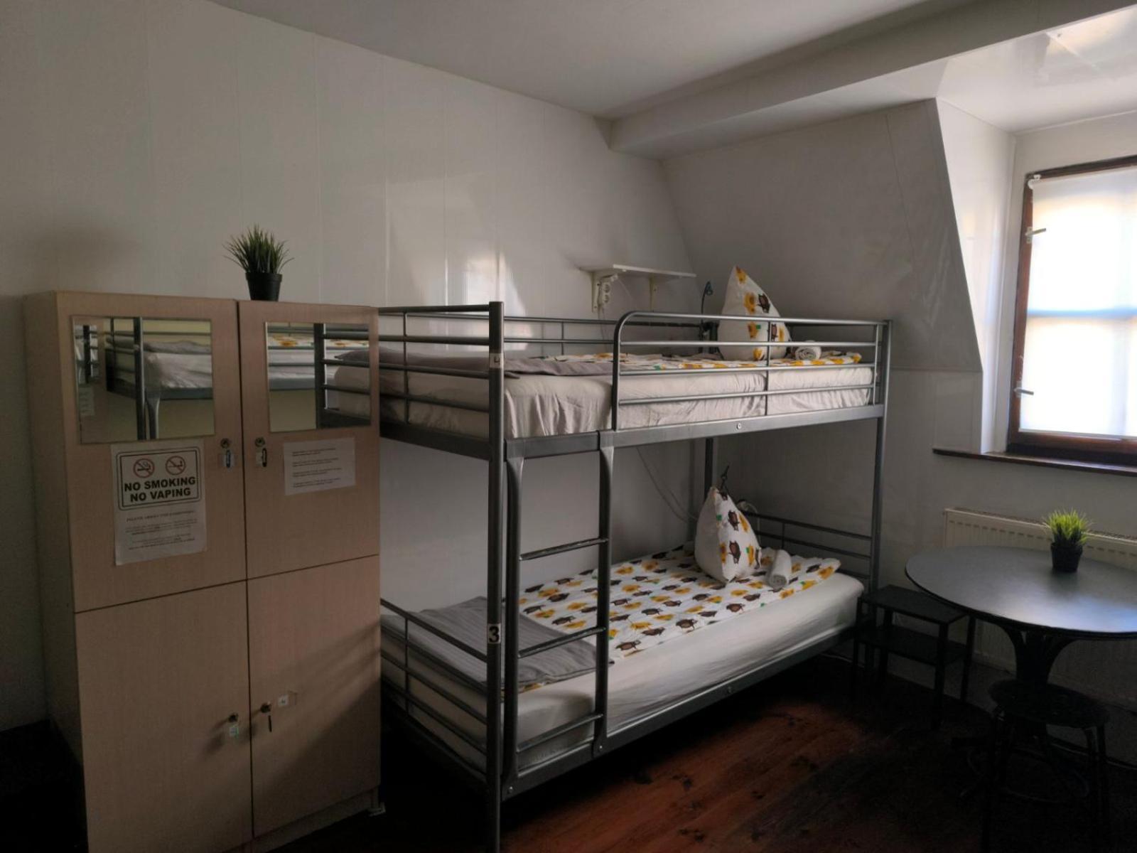 Willa Retro Hostel Krakow Bagian luar foto